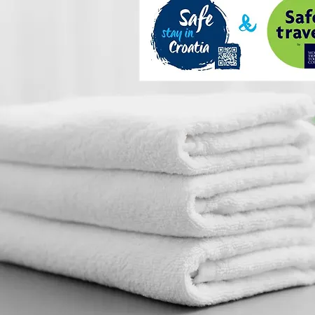 Maru - Two Bedroom With View A4