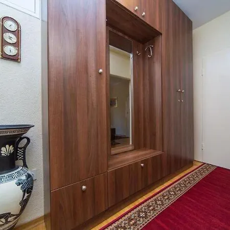 Apartment Maru - Two Bedroom With View A4