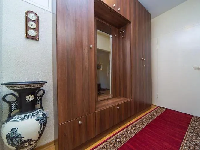 דירה Maru - Two Bedroom With View A4