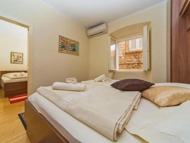 Maru - Two Bedroom With View A4 * דוברובניק